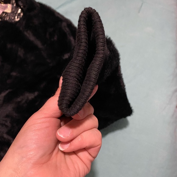 Victoria’s Secret new with tags faux fur jacket, 2018 fashion show foil graphics - Picture 5 of 10